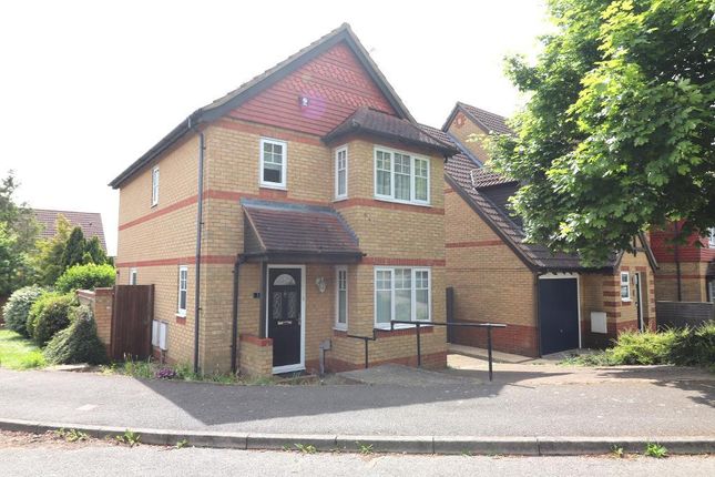 Detached house for sale in Rackham Drive, Luton, Bedfordshire