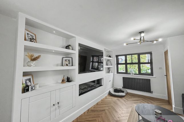 22 The Willows, Leek photo 4