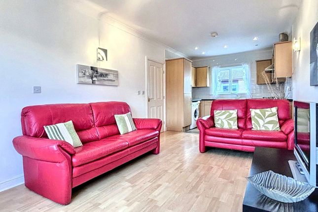 13, Yoden Bungalows, Hartlepool photo 3
