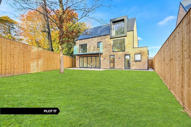 5-bed house on 9, Park View, Berry Hill Hall, Mansfield, £600,000