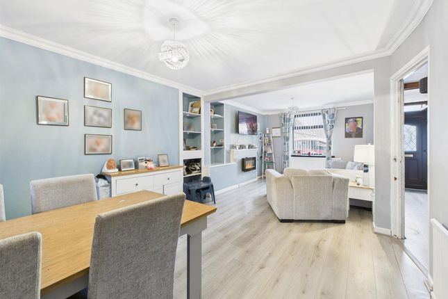4 George Street, Milford Haven photo 3