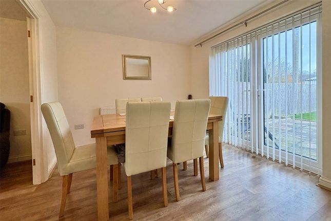 17, Hollies Farm Drive, Ilkeston photo 4