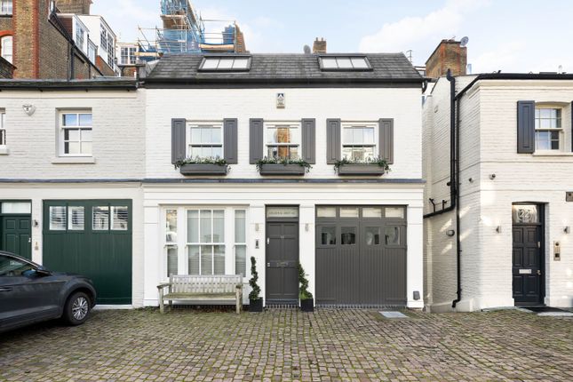 Thumbnail End terrace house for sale in Pont Street Mews, London