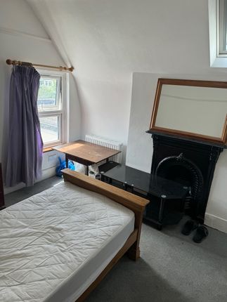 Thumbnail Room to rent in Bounds Green Road, London