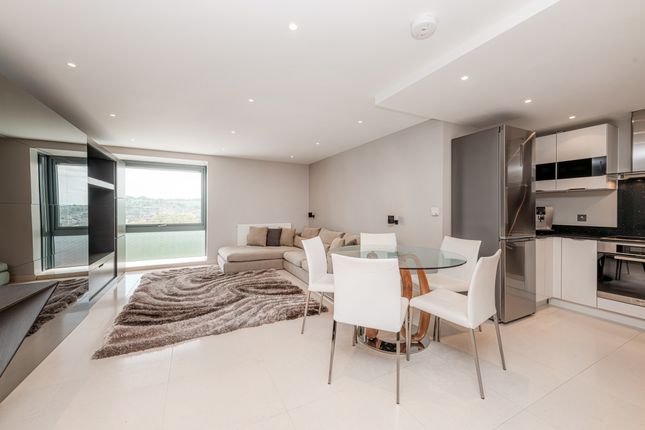 Thumbnail Flat for sale in Alexandra Terrace, Guildford