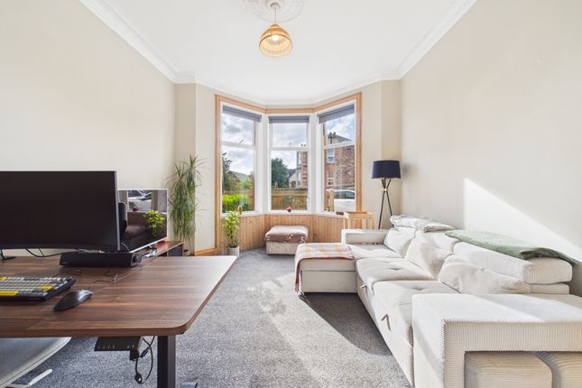 12 Flloyd Street, Coatbridge photo 3