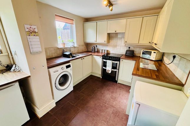 2 Manor Farm Cottages, Main Street, Brampton photo 2