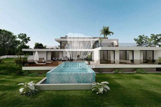 Thumbnail Villa for sale in Street Name Upon Request, Lagoa (Algarve), Pt