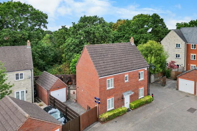 9, Fitwell Road, Swindon photo 2