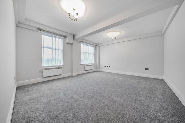 Flat 30, Belgrave Court,, Wellesley Road, London photo 2