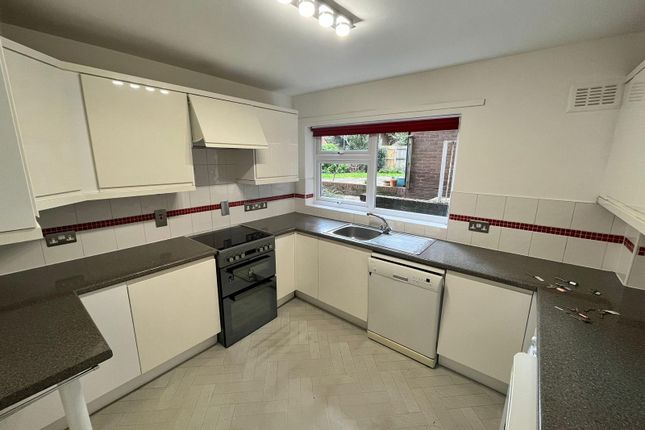 Flat 2 Cedar Court, 54, Christchurch Road, Winchester photo 2