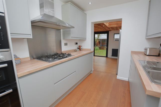 Property for sale in Oxford Close, Mitcham
