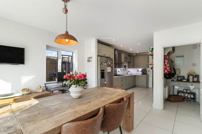12 Springbrook, Warrington photo 4