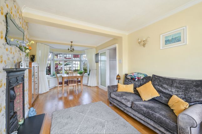 263, Kingsbridge Road, Morden photo 3