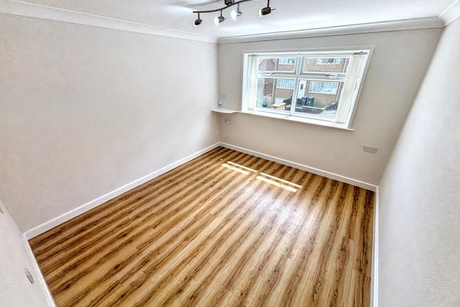 29 Stott Terrace, Bradford photo 3