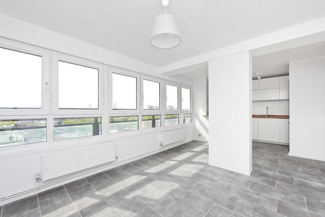 Flat to rent in Wyndham Road, Camberwell