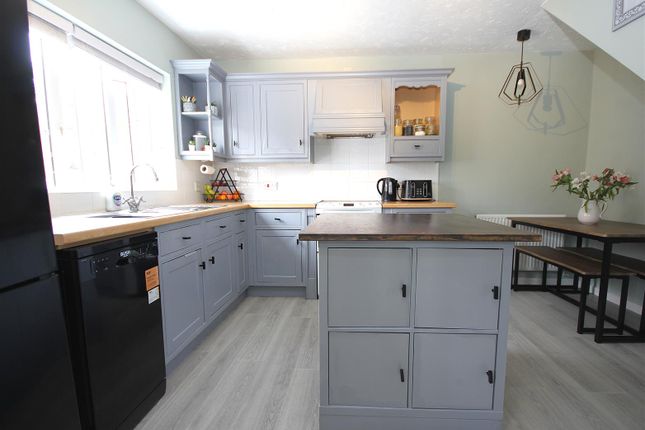 45, Sorrel Drive, Fareham photo 4