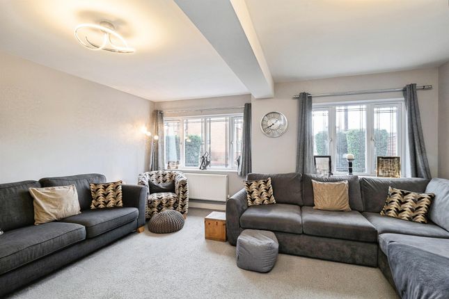 3, Highgrove Way, Hull photo 4