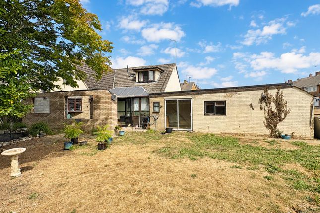 17, Berwick Avenue, Chelmsford photo 4