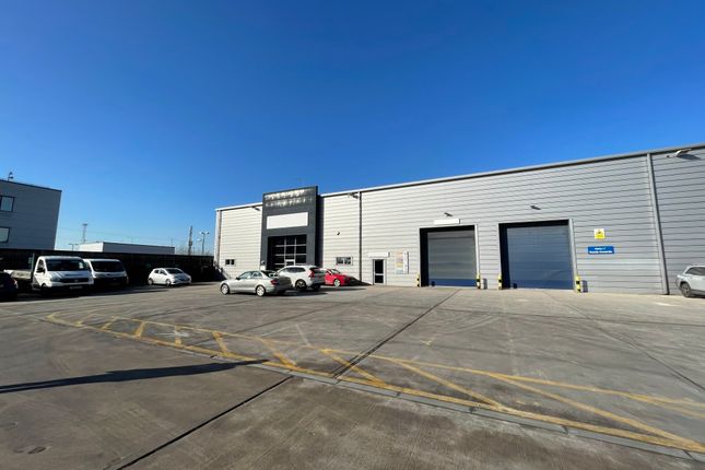 Industrial to let in Unit 9 Southampton Trade Park, Third Avenue, Southampton