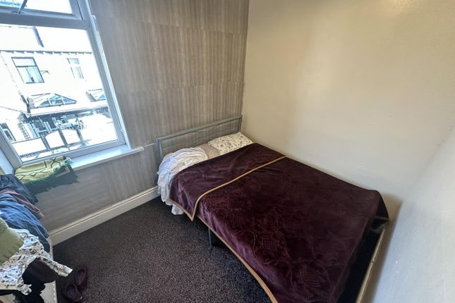 33, Derby Street, Bradford photo 5