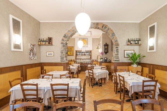 Thumbnail Restaurant/cafe for sale in 22100 Como, Province Of Como, Italy