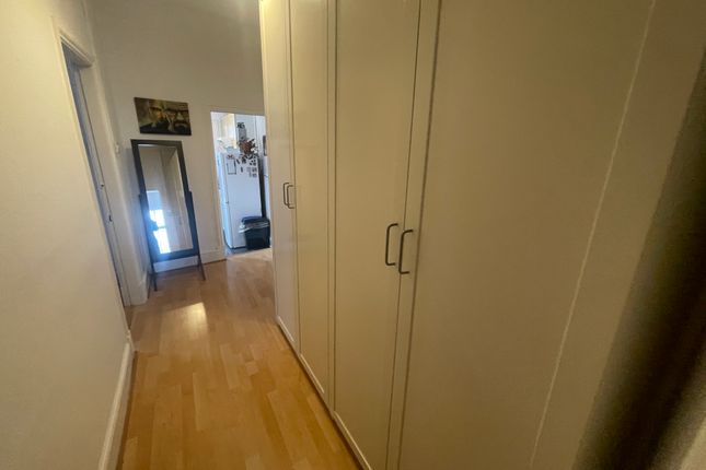 Flat to rent in Clarendon Park Road, Leicester