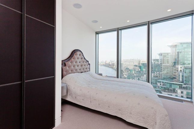 Flat for sale in The Tower, One St George Wharf, Vauxhall