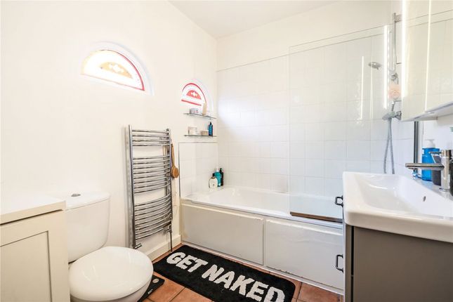 2, 202, Ladbroke Grove, London photo 4