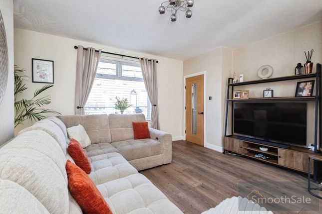 184, Denton Lane, Chadderton, Oldham photo 2
