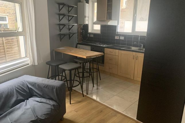 Flat to rent in Sellincourt Road, London