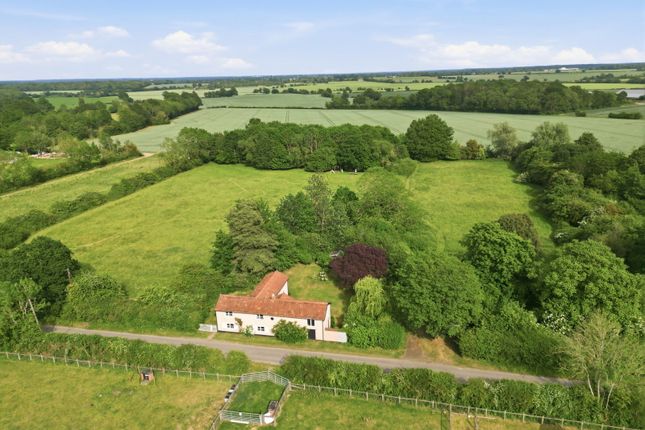 3-bed house on Wood House Farm, The Common, Diss, £550,000