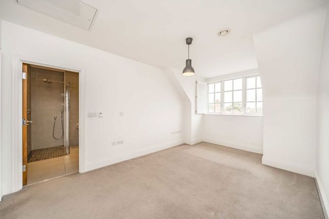 Flat 8, Lantana Court, 3, Ashridge Close, London photo 4
