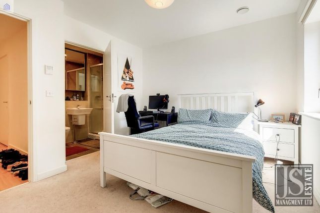 Flat for sale in Falcondale Court, Lakeside Drive, London