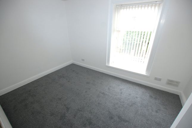 86, Kings Road, Greater Manchester photo 4