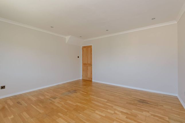 16, Lewisvale Court, Musselburgh photo 4