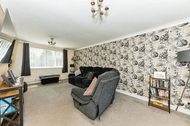 15, Bempton Grove, Grimsby photo 4