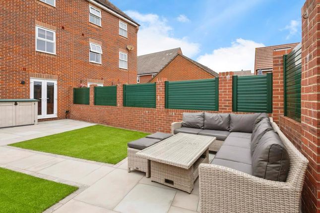 30, Dumas Drive, Fareham photo 4