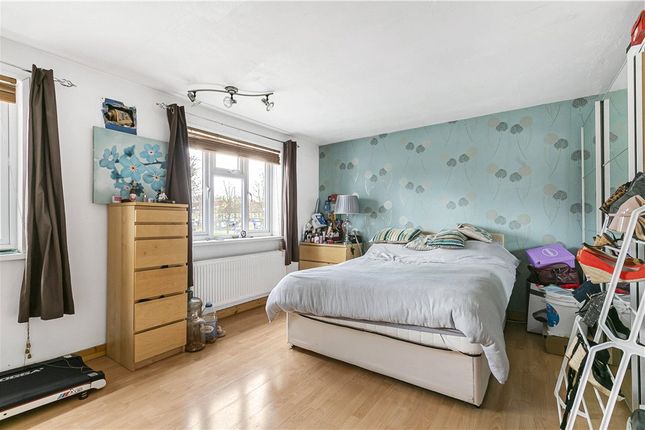 Terraced house for sale in Cranford Lane, Hounslow