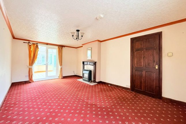 2, Winscale Way, Carlisle photo 2