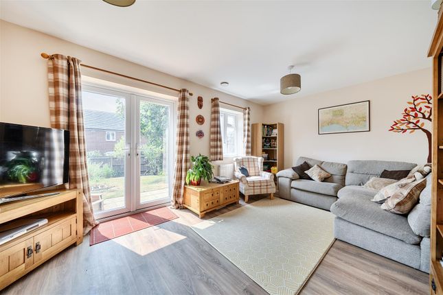 4, Winterborne Meadows, Blandford Forum photo 2