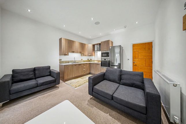 Flat Flat 2, 45, St. Georges Road, Harrogate photo 3