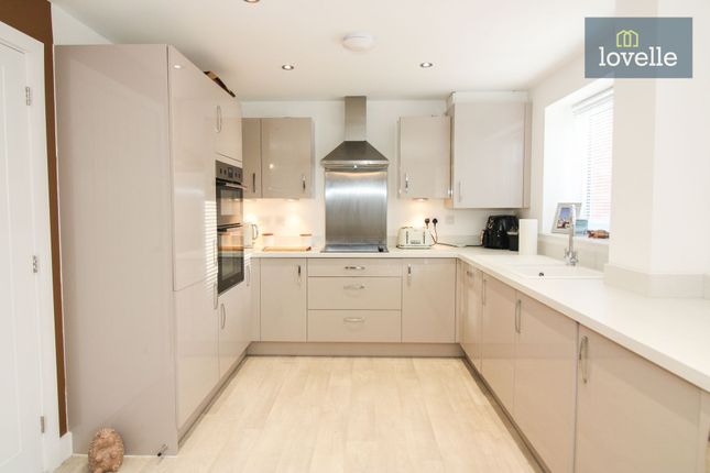 3 Walnut Close, Louth photo 4