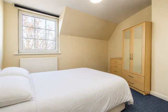 FLAT 2, BIRMINGHAM photo 5