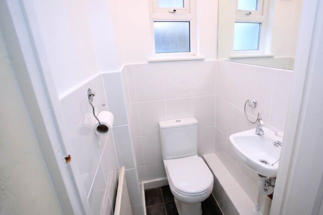 35, Mossford Street, London photo 5