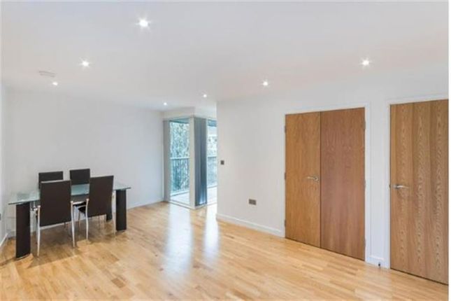 Flat to rent in Appold Court, 8 Godfrey Place