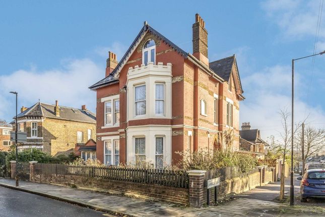 Thumbnail Detached house for sale in Hillside Road, London