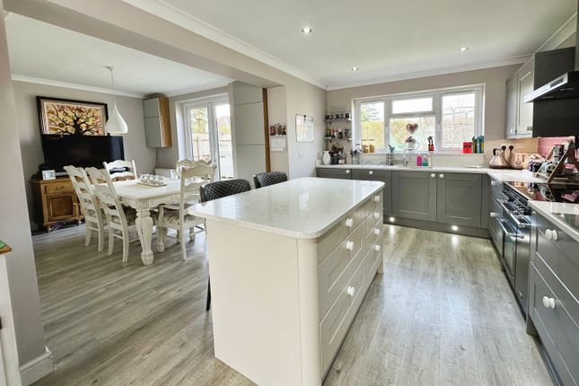 7, Branston Close, Lincoln photo 4
