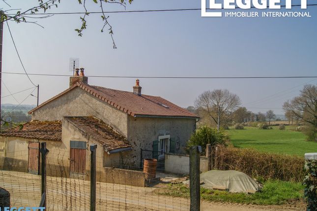 Villa for sale in Magnac-Laval, Haute-Vienne, Nouvelle-Aquitaine