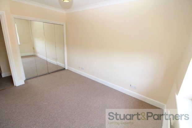 21, Stamford House Great Heathmead, Haywards Heath photo 5